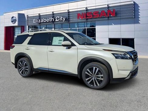 Certified 2024 Nissan Pathfinder Platinum w/ Cargo Package image 1