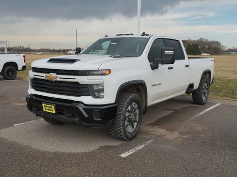 Used 2024 Chevrolet Silverado 2500 Custom w/ Custom Convenience Package image 1