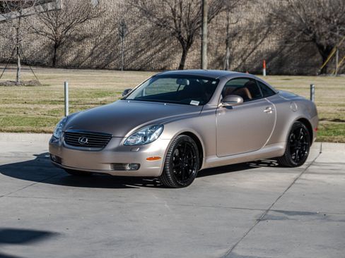 Used 2005 Lexus SC 430 Convertible image 5