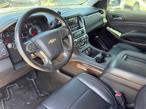 Used 2016 Chevrolet Suburban LS w/ Enhanced Driver Alert Package RWD image 10