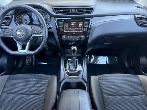 Used 2021 Nissan Rogue Sport S FWD image 17