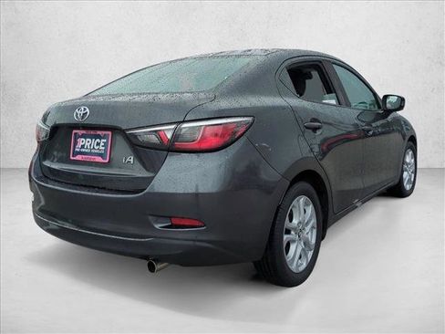 Used 2017 Toyota Yaris iA FWD image 5
