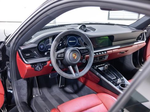 Used 2020 Porsche 911 Carrera S RWD image 45