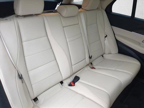 Used 2024 Mercedes-Benz GLE 350 4MATIC image 26