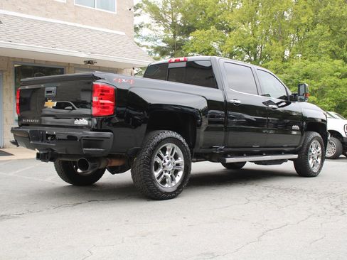 Used 2019 Chevrolet Silverado 2500 High Country w/ Duramax Plus Package AWD/4WD image 6