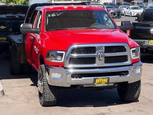 Used 2018 RAM 3500 Tradesman w/ Chrome Appearance Group AWD/4WD image 32