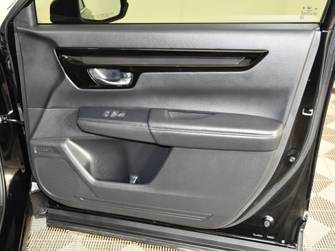 Certified 2024 Honda CR-V EX-L image 32