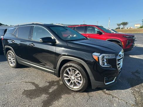 Used 2022 GMC Terrain SLT w/ Infotainment Package II FWD image 12
