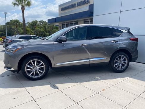 Certified 2023 Acura RDX FWD w/ Technology Package image 3