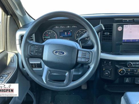 Used 2024 Ford F250 XLT image 5