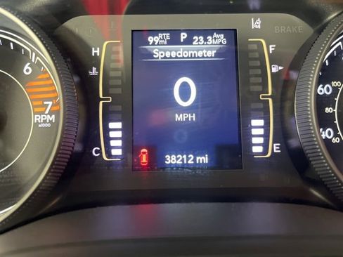 Used 2021 Jeep Cherokee Latitude Plus image 28