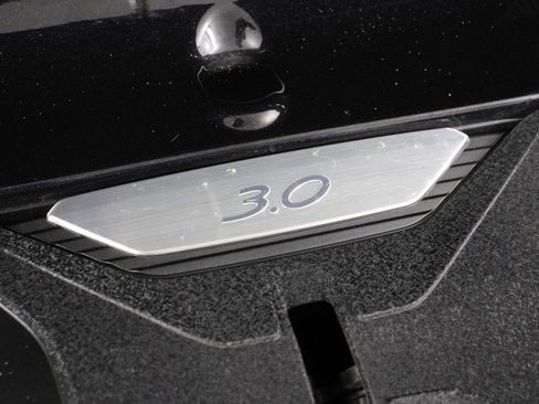Certified 2024 Porsche 911 Carrera RWD image 27