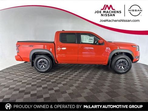 New 2026 Nissan Frontier 4x4 Crew Cab image 5