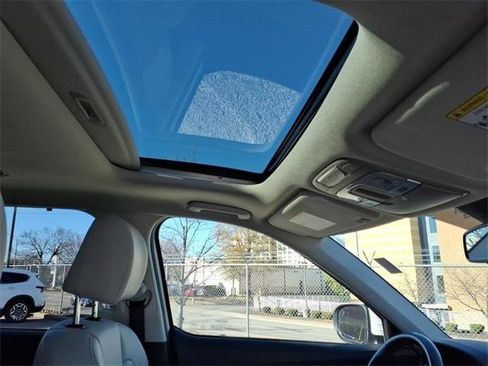 Used 2022 Kia Telluride EX w/ EX Premium Package image 22