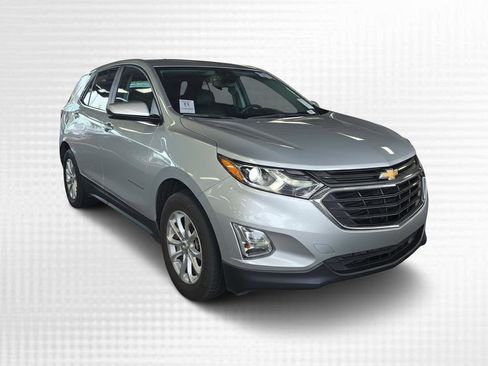 Used 2021 Chevrolet Equinox LT image 1