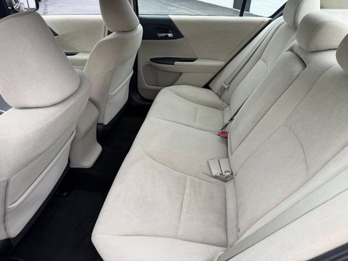 Used 2013 Honda Accord LX image 12
