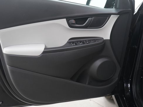 Used 2023 Hyundai Kona SEL w/ Cargo Package image 18