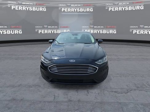 Used 2020 Ford Fusion SE FWD image 3