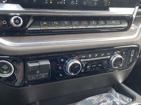 Certified 2022 GMC Sierra 1500 SLT w/ SLT Premium Plus Package image 23