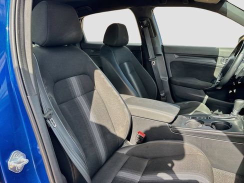 Used 2023 Honda Civic Sport image 25