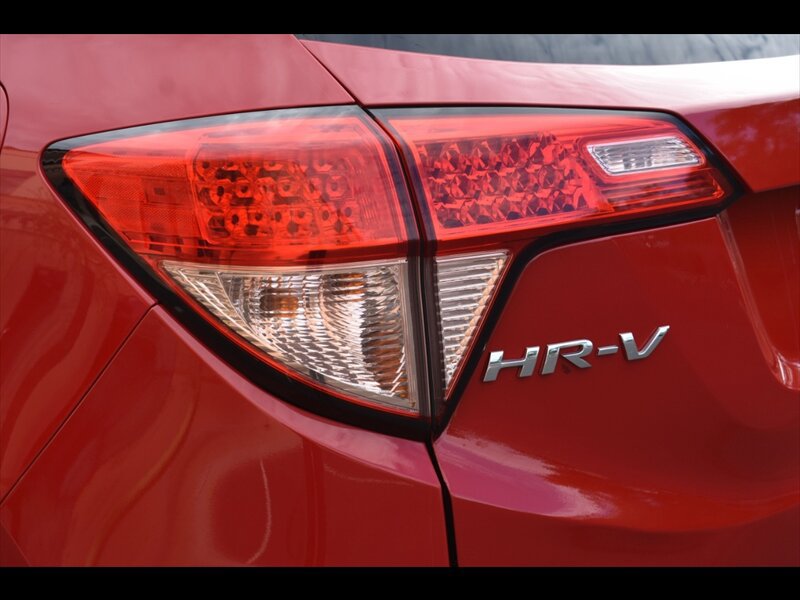 Used 2018 Honda HR-V EX image 47