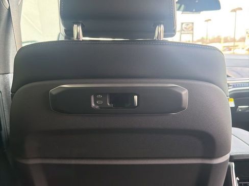 New 2026 BMW X5 xDrive40i w/ Climate Comfort Package image 16