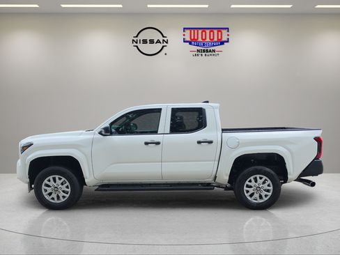 Used 2026 Toyota Tacoma SR w/ SR Upgrade Package RWD image 5