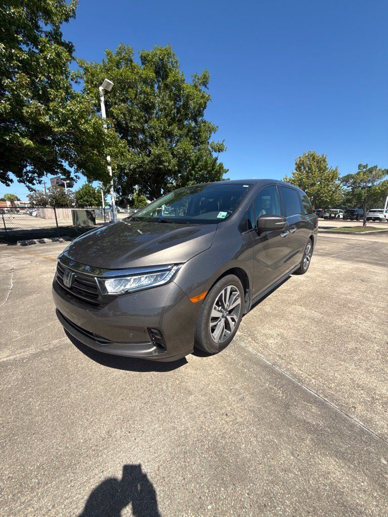 Used 2021 Honda Odyssey Touring image 1