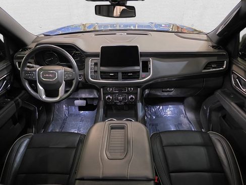 Used 2021 GMC Yukon SLT w/ SLT Premium Package image 9