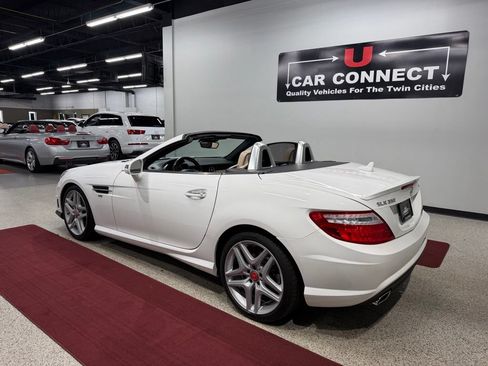 Used 2016 Mercedes-Benz SLK 350 image 18