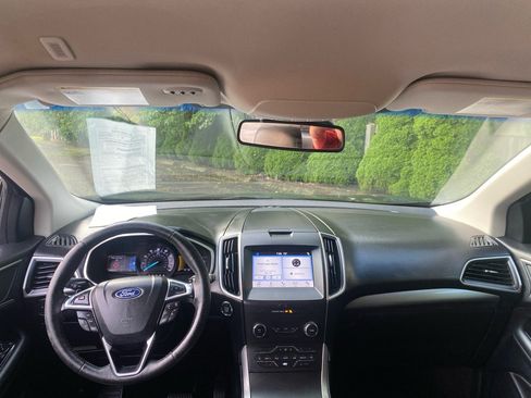 Used 2019 Ford Edge SEL w/ Equipment Group 201A AWD/4WD image 17