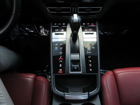 Certified 2022 Porsche Macan GTS AWD/4WD image 45