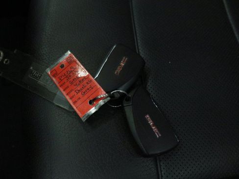 Used 2021 GMC Yukon XL Denali RWD image 33