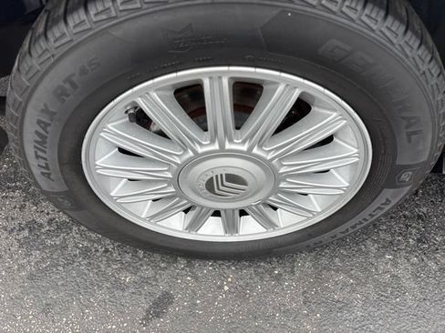 Used 2010 Mercury Grand Marquis LS RWD image 24