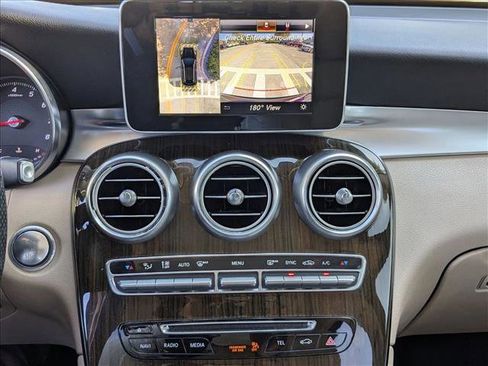 Used 2019 Mercedes-Benz GLC 300 4MATIC image 14