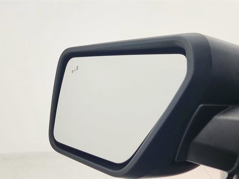 Used 2023 Ford F150 XLT image 39