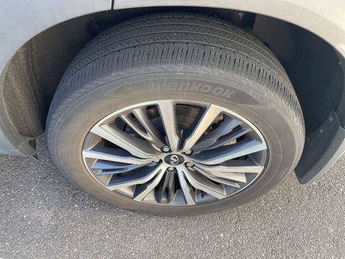 Used 2023 INFINITI QX60 Sensory w/ Cargo Package image 5