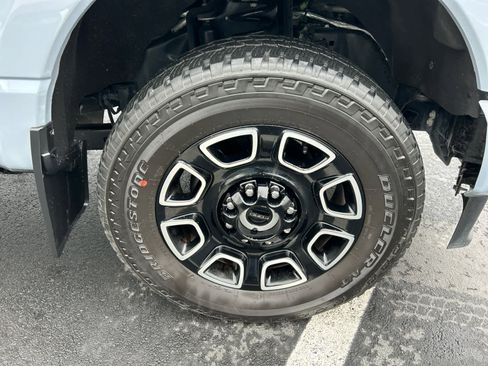 Certified 2025 Ford F350 Platinum image 16