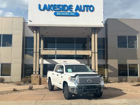Used 2016 Toyota Tundra Limited w/ Limited Premium Package AWD/4WD image 1