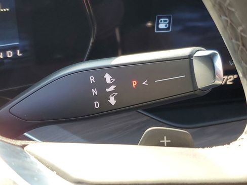 Certified 2025 Chevrolet Tahoe Premier image 16