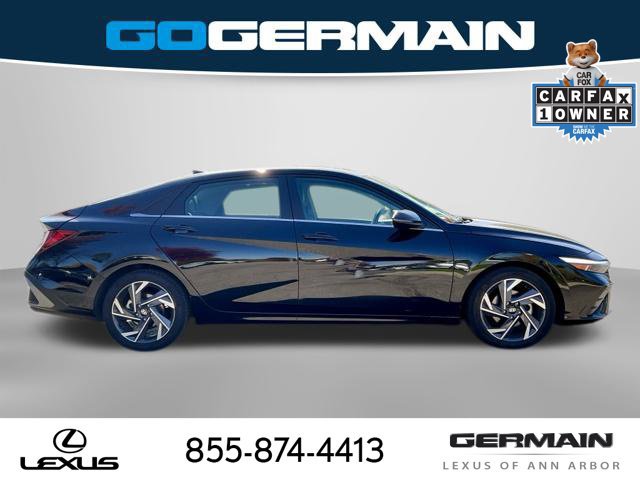 Used 2025 Hyundai Elantra Limited FWD image 9