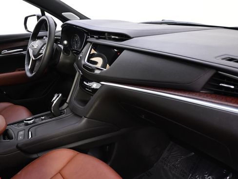 New 2025 Cadillac XT5 Premium Luxury w/ Technology Package AWD/4WD image 15