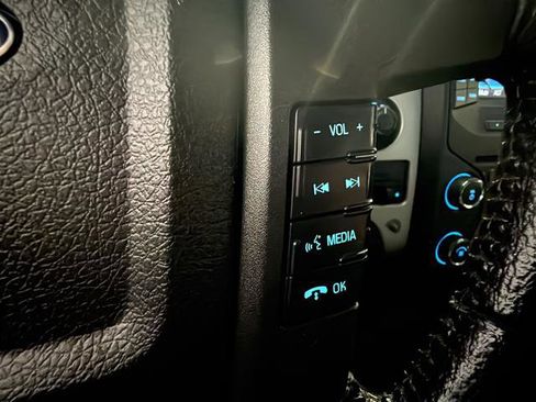 Used 2013 Ford F150 XLT w/ Luxury Equipment Group image 20