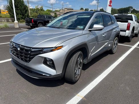 Used 2023 Hyundai Tucson Limited AWD/4WD image 2