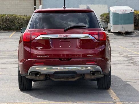 Used 2017 GMC Acadia Denali w/ Technology Package AWD/4WD image 4