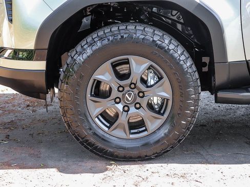 Used 2025 Lexus GX 550 AWD/4WD image 12