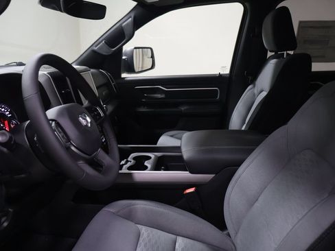 New 2026 RAM 1500 4x4 Crew Cab image 8