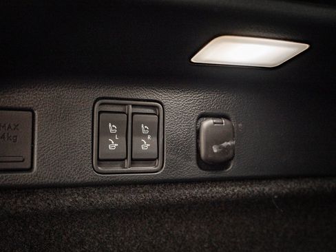 Certified 2024 Lexus RX 450h AWD w/ Convenience Package image 18