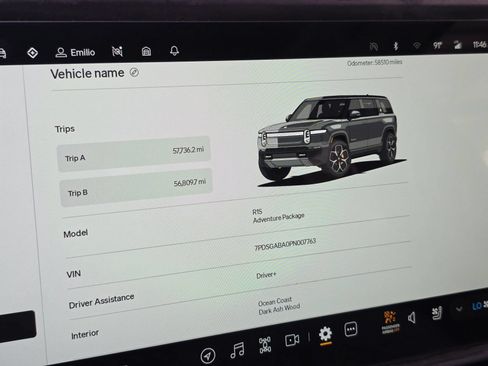 Used 2023 Rivian R1S Adventure AWD/4WD image 22