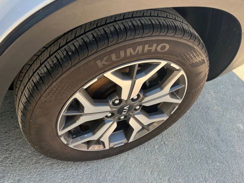 Used 2021 Kia Seltos EX AWD/4WD image 14